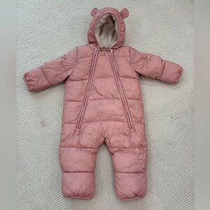 Gap baby snowsuit 6-12 mo